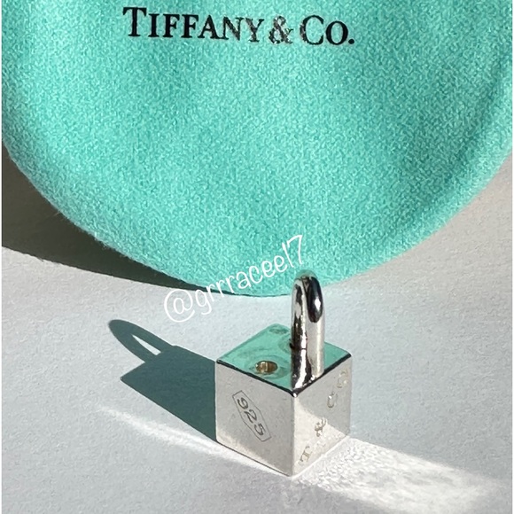 AUTH RARE vintage Tiffany & Co. 1837 cube charm/pendant✨ - Picture 9 of 16